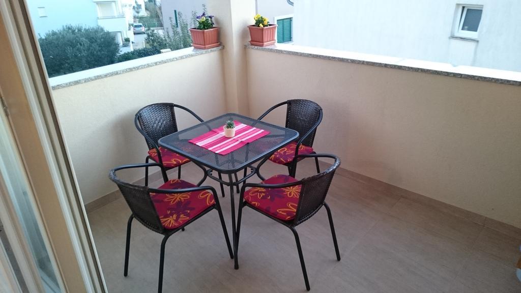 4 Bedroom With 3 Bathrooms&private Parking - Orange Appartement *